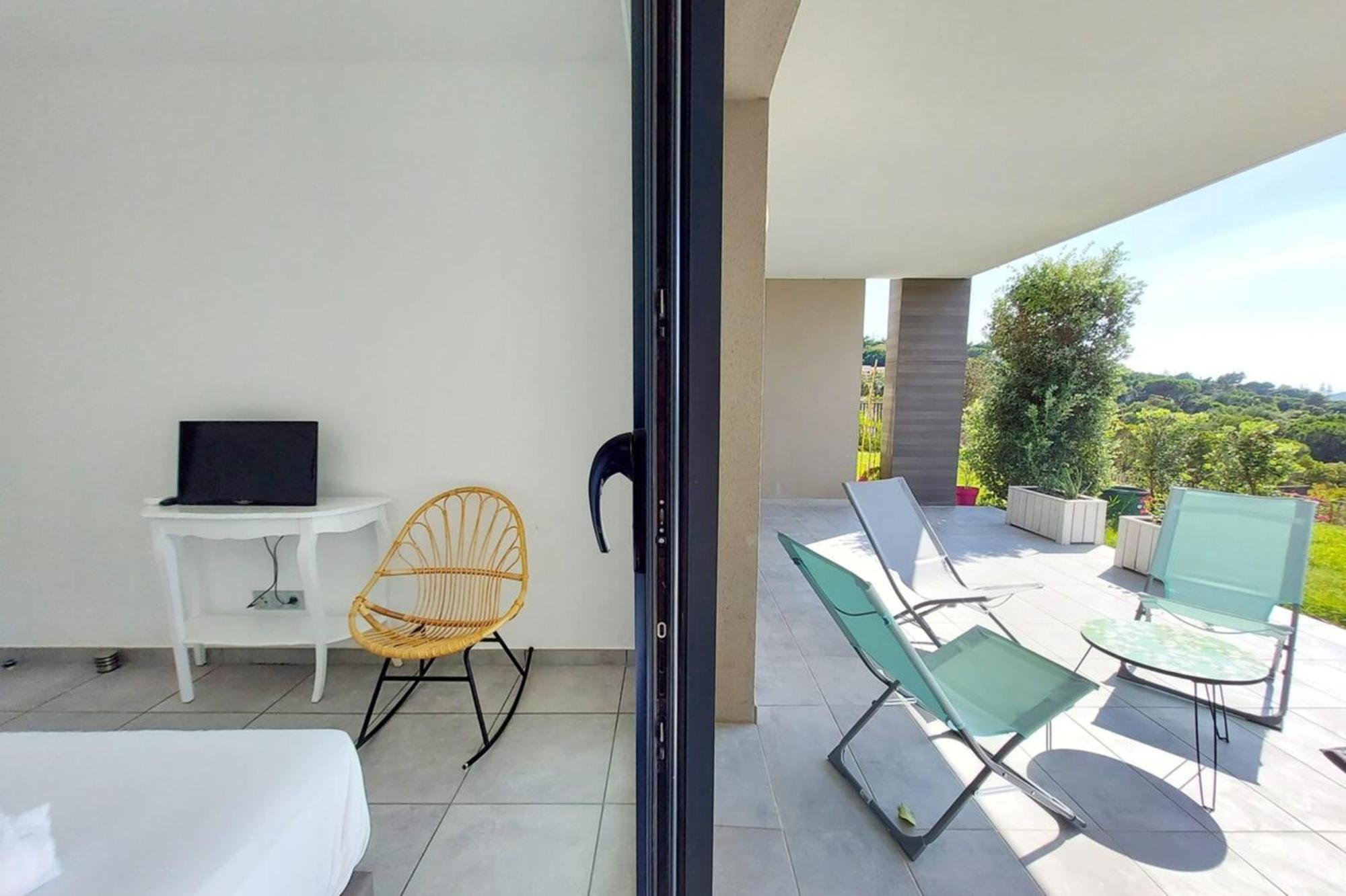 Kiara - Beach By Foot Terrace Isolella - By Tgb Pietrosella 外观 照片