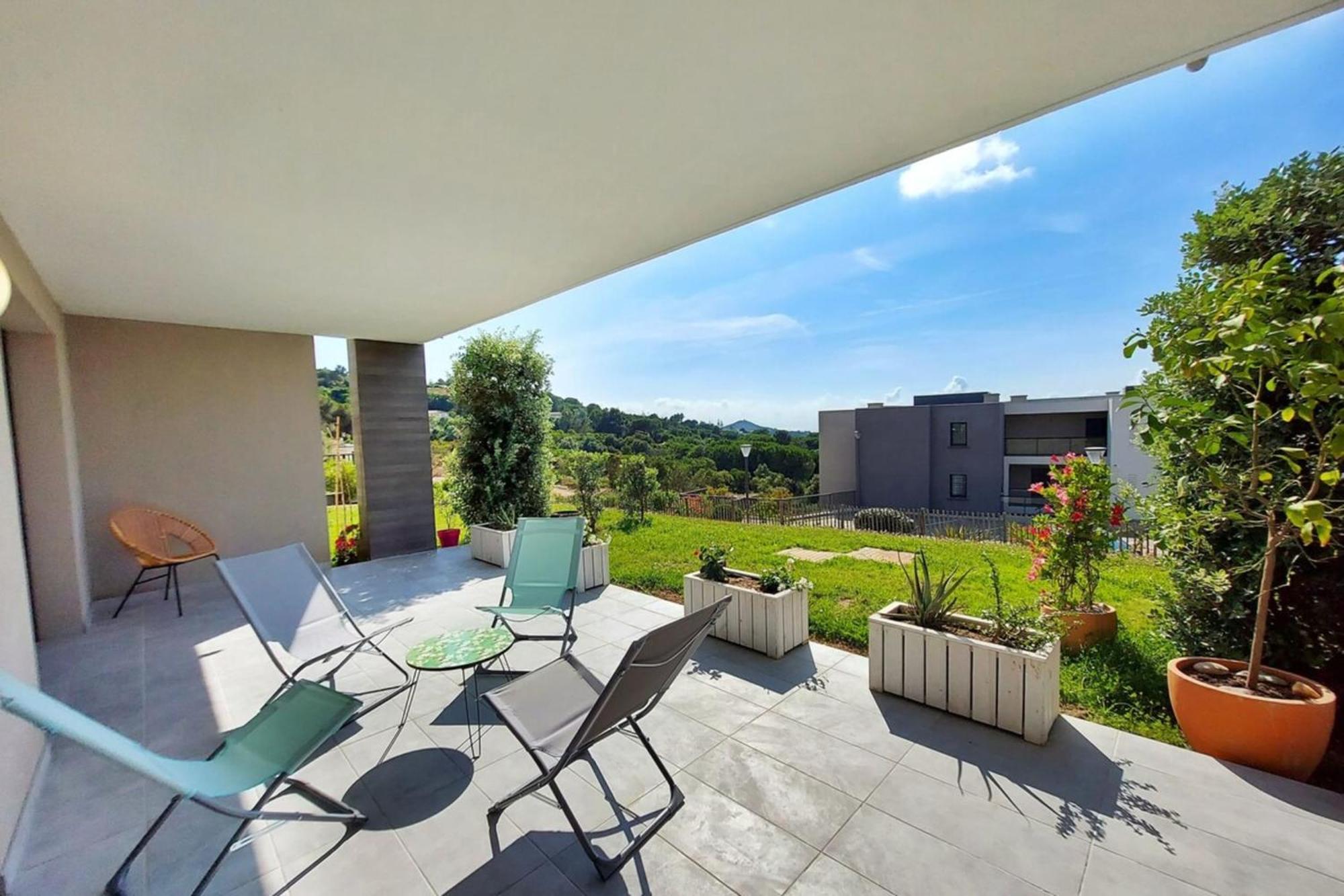 Kiara - Beach By Foot Terrace Isolella - By Tgb Pietrosella 外观 照片